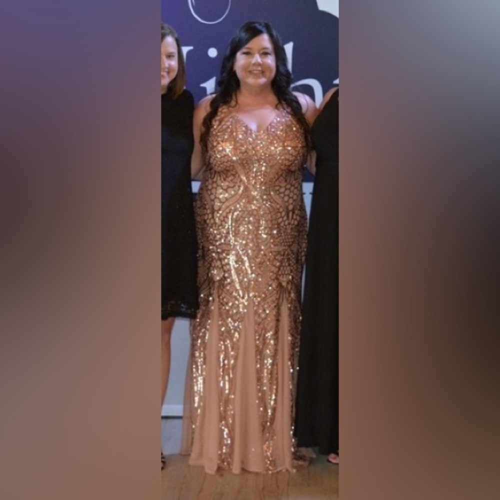 Sequin formal dress - rose gold
